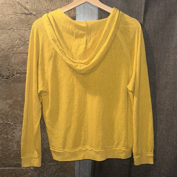 Women’s Medium Bright Yellow Zyia Active Long Sleeve *Great Condition* - Picture 6 of 13